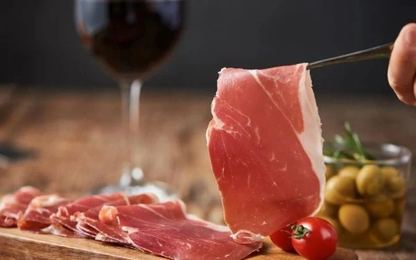 Thịt heo Iberico mang lại nhiều lợi ích sức khỏe.